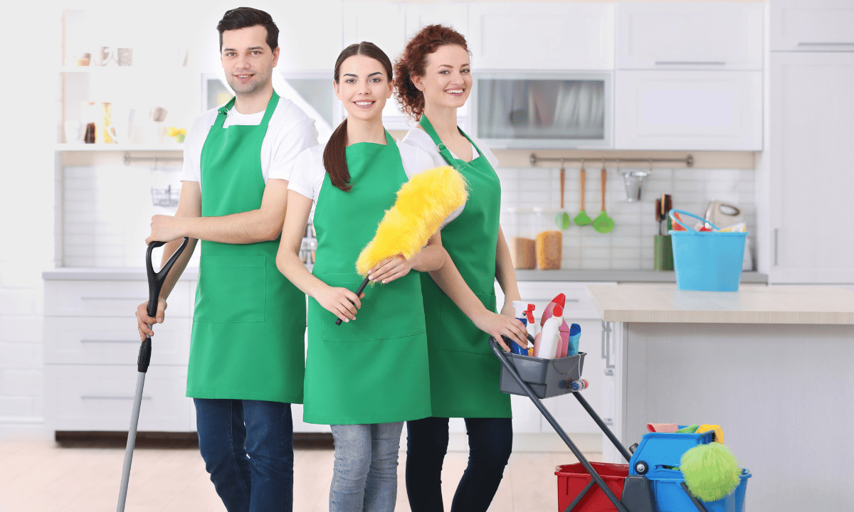 DIY Hood Cleaning vs. Hiring a Professional: Choose What’s Right 2 diy hood cleaning vs hiring a professional choose whats right